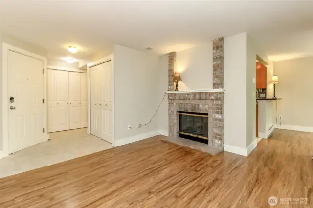 Tiled entry helps preserve the condition of the lovely floors.