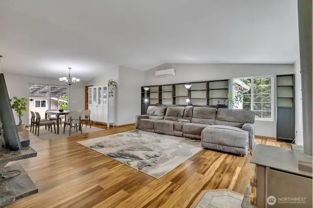 Dining Room Virtually Staged