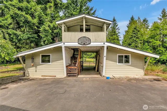 This could function as a three stall barn