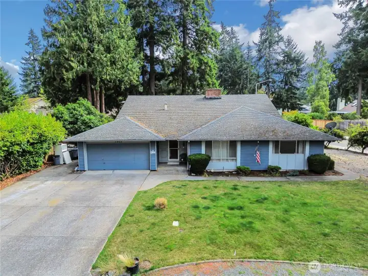 Corner lot in Oakbrook