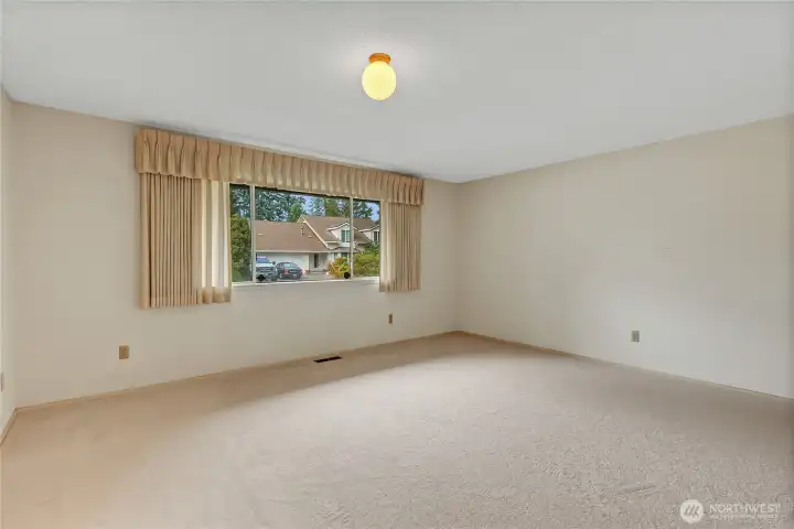Another view of the large bedroom