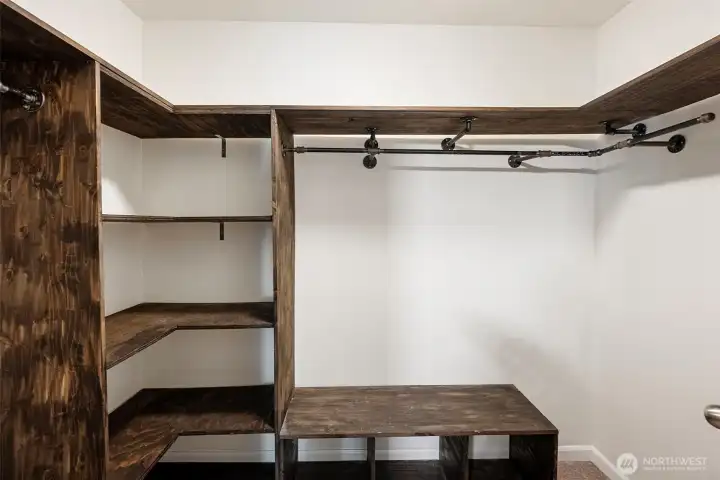 Primary Bedroom Closet