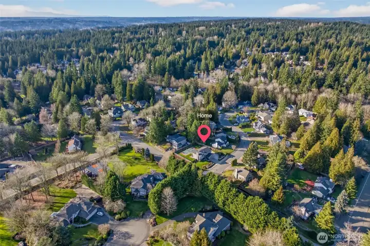 Set in the heart of English Hill’s tree lined landscape, this Hollymere location offers a peaceful residential feel with quick access to Redmond, Woodinville, Kirkland, and major routes across the Eastside. Northshore School District, nearby parks, and an easy commute corridor add to the everyday convenience buyers look for.