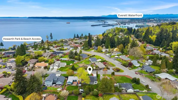 Aerial photo facing North showcasing close proximity to Howarth Park & Beach Access and Everett Waterfront.