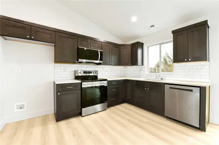 Photo's are similiar to previous home built
