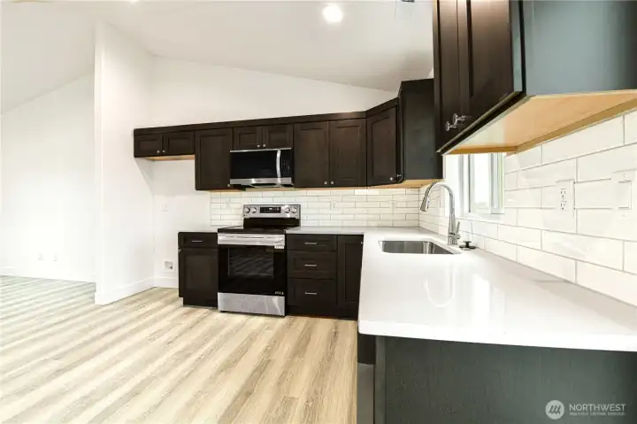 Photo's are similiar to previous home built