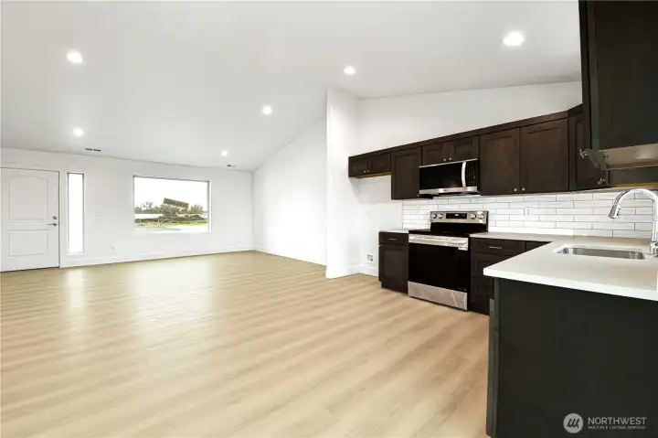 Photo's are similiar to previous home built