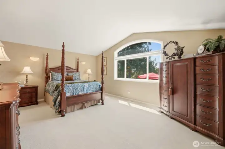 Oversized Primary Bedroom