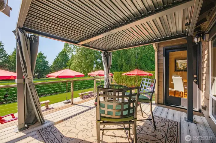 10x10 Mellcom louvered pergola