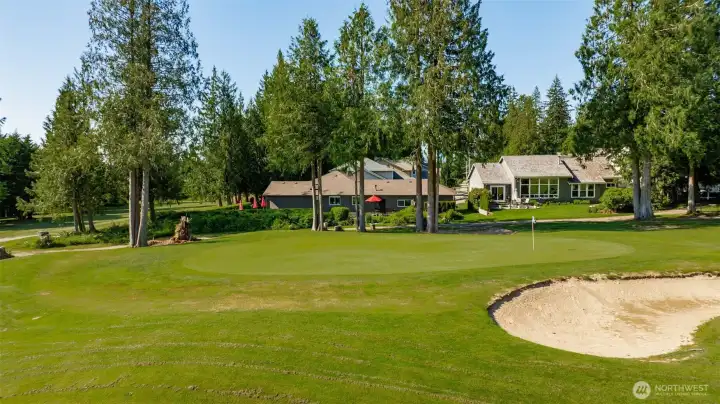 First Green of Glen Eagle