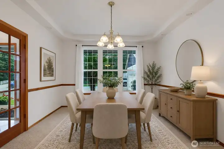 Dining room *Virtually Staged*