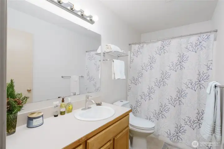 Full Bathroom.