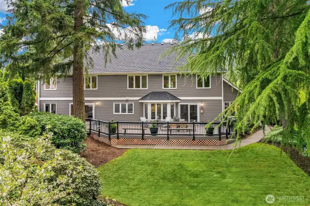 Private 16,000+ SF backyard