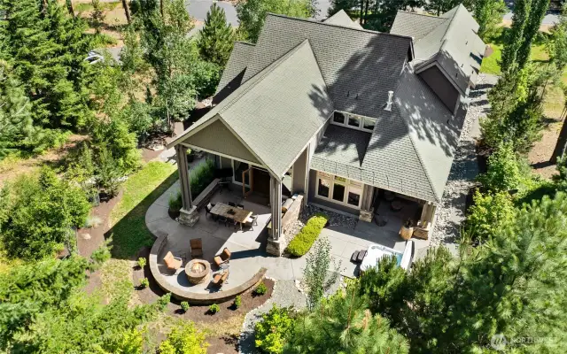Large lot and home orientation create a fantastic privacy not all homes have here in the resort.