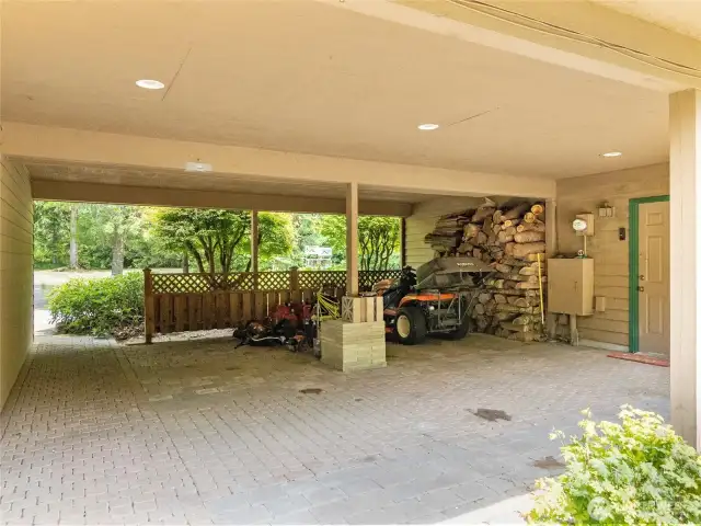 Space to store all your lawn tool or yard game essentials!
