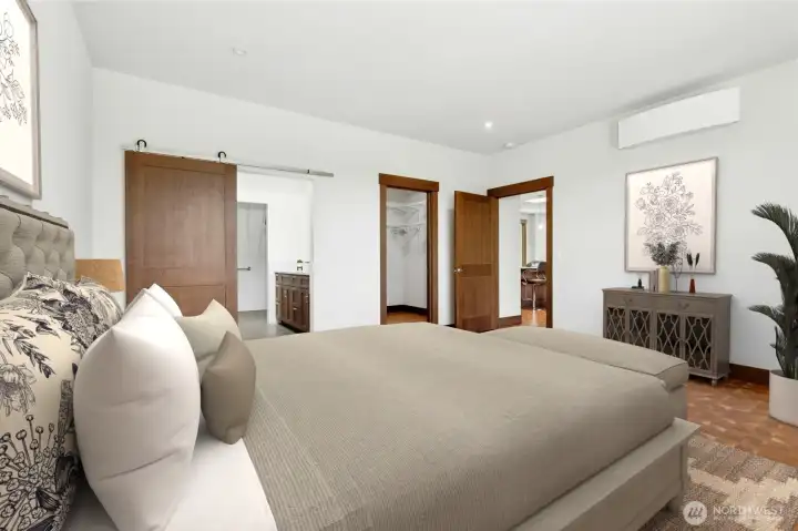 Walk In Closet