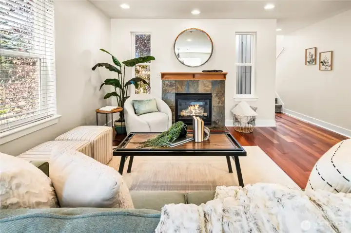 Such a cozy living space.