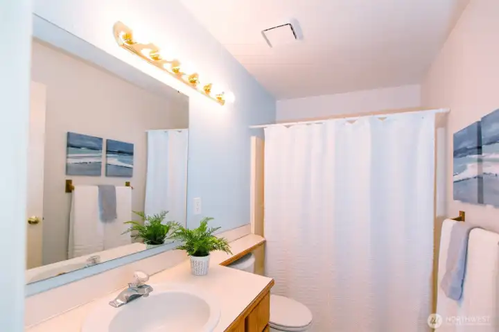 Hall full bath