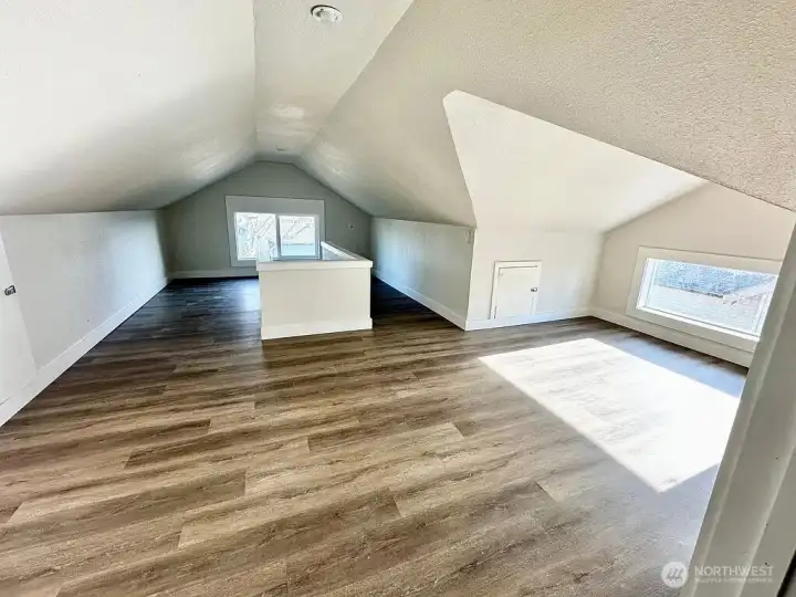 Upstairs Loft/Flex Room