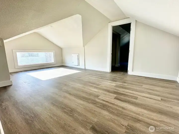 Upstairs Loft/Flex Room