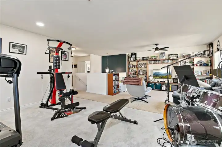 Oversized Bonus room upstairs