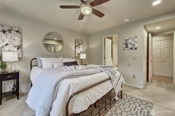 Attached bathroom to the primary bedroom.
