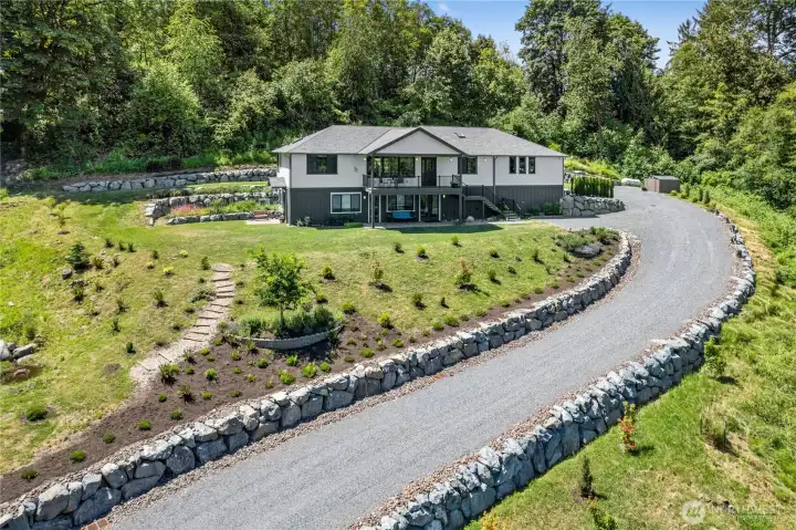 ....with a generous driveway...