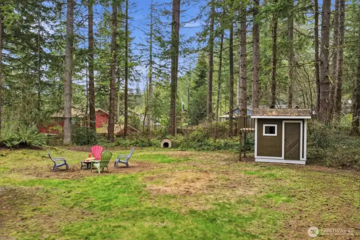 Property backs directly to miles of Wilderness Rim trails.