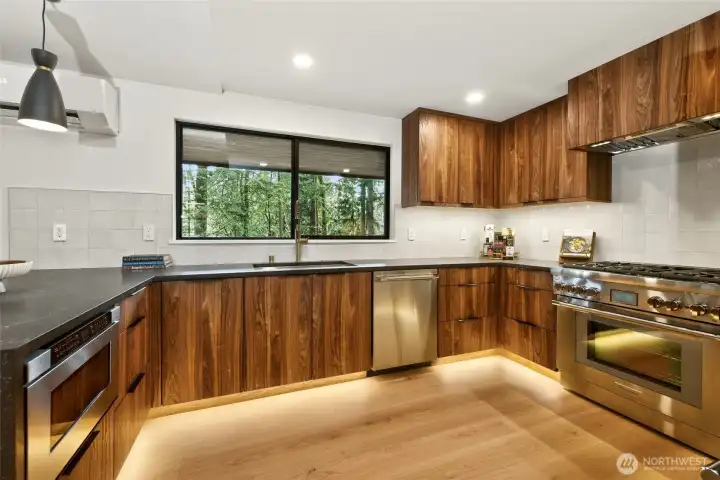 Under-cabinet lighting in the kitchen on the upper and lower cabinets, and throughout the house in all the bathrooms. Under-cabinet lighting in the kitchen on the upper and lower cabinets, and throughout the house in all the bathrooms.