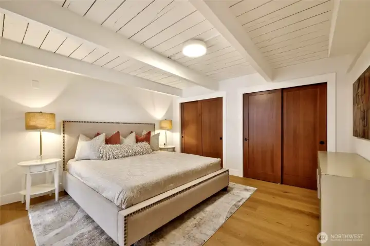 2nd Master Suite - super spacious and private, and fantastic full length closet space. 2nd Master Suite - super spacious and private, and fantastic full length closet space.