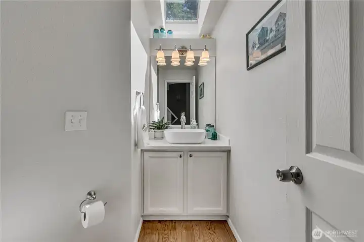 Updated guest 1/2 bath on the main floor