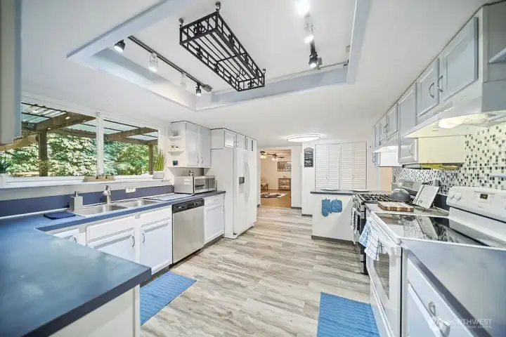 Spacious kitchen Spacious kitchen