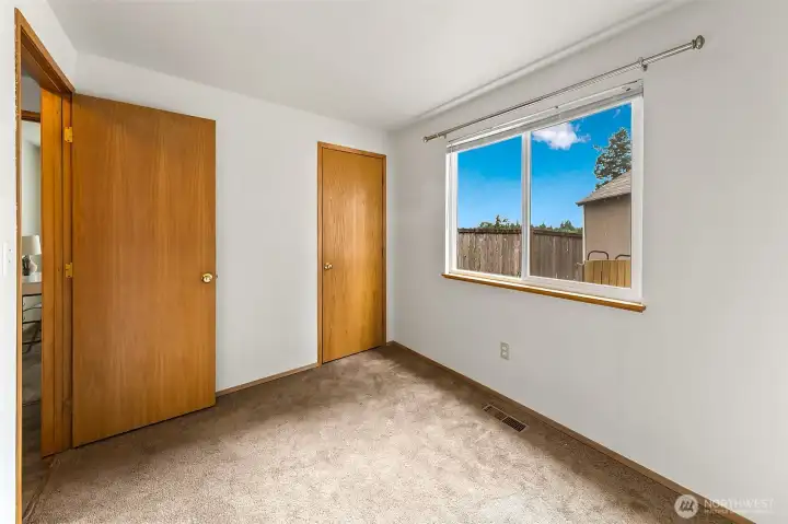 Guest bedroom
