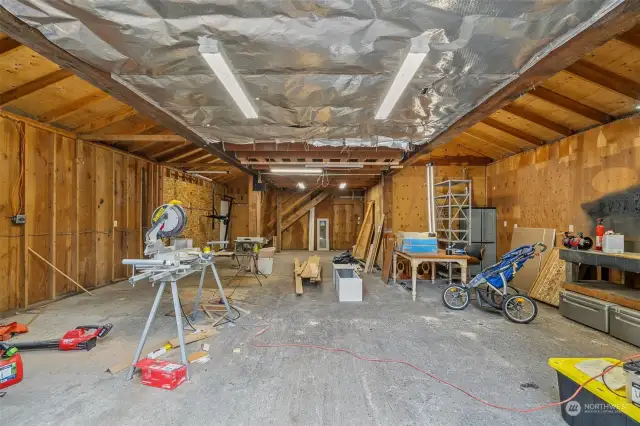 shop area plus door into laundry/tack room