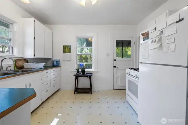Ample storage in the kitchen