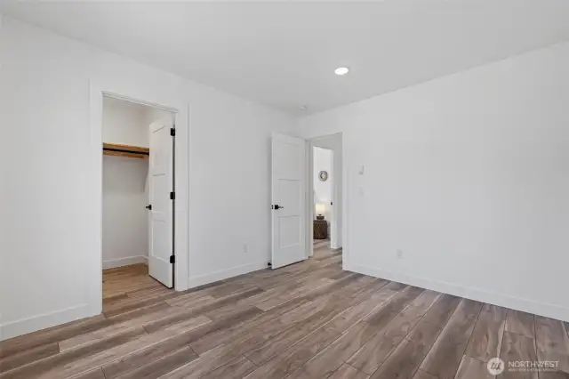 Photos represent builder's finish product and may not be exact.
