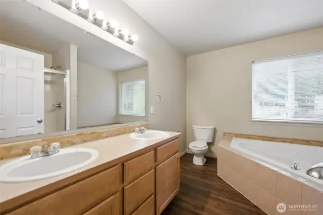 Upper Level Primary Bath
