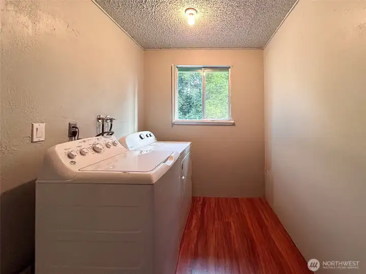 Unit B- Washer and Dryer in Unit