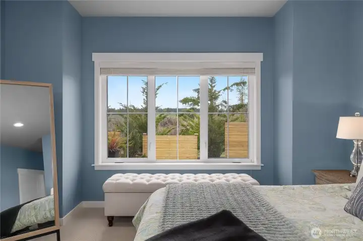 Sitting area in the bump-out.