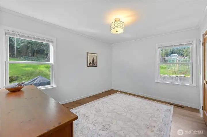 2nd bedroom