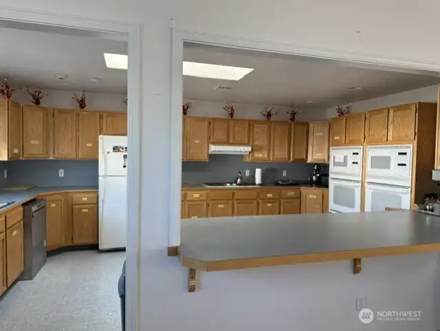 clubhouse kitchen