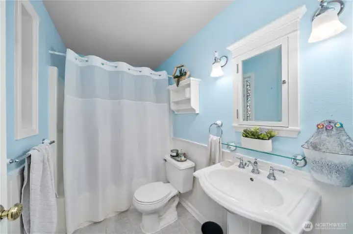Conveniently located guest bath