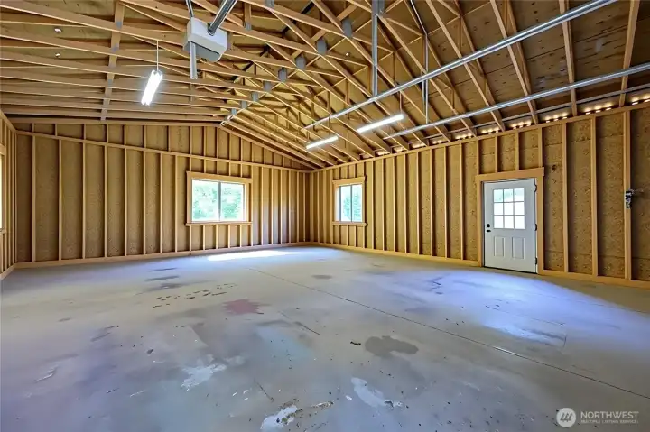 Huge detached garage with high ceilings. 28'1 x 31'10". Bring your cars & toys. Huge detached garage with high ceilings. 28'1 x 31'10". Bring your cars & toys.