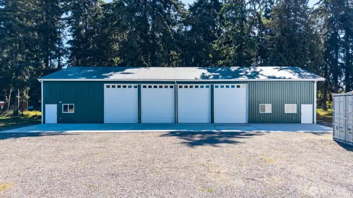 3800 sf Shop Building, with 4 - 16 ft electric doors, office /workshop space