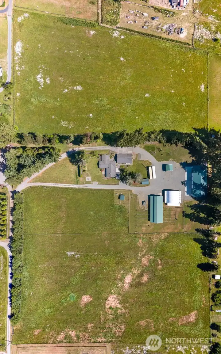 Overhead view of entire property: Separate North & South pastures. Home in center. No wetlands here!