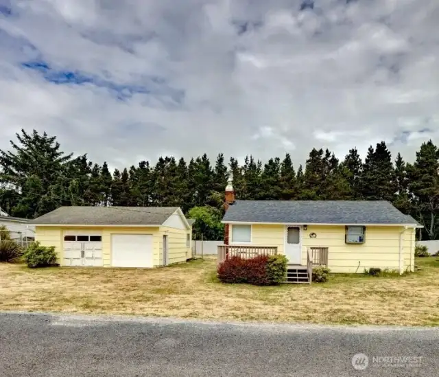 1215 199th Place, Long Beach