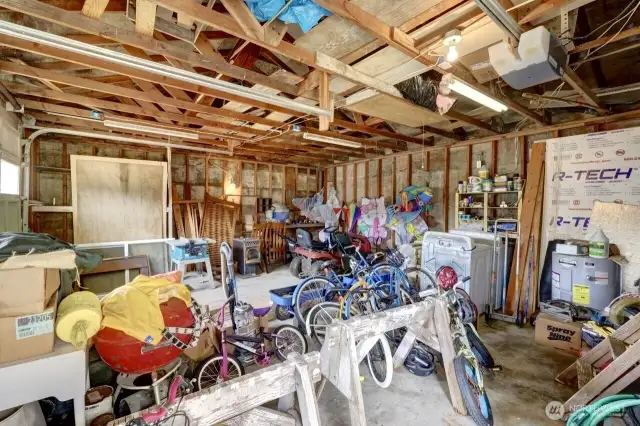 Plenty of room for storage in garage