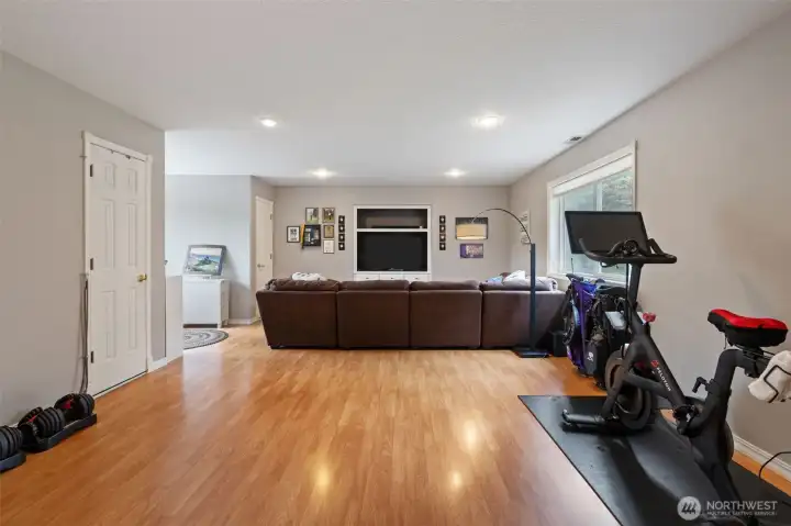 bonus room - can be a bedroom - lots of extra storage