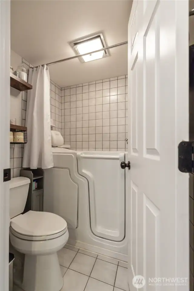 Primary bath with soaker walk in tub/shower