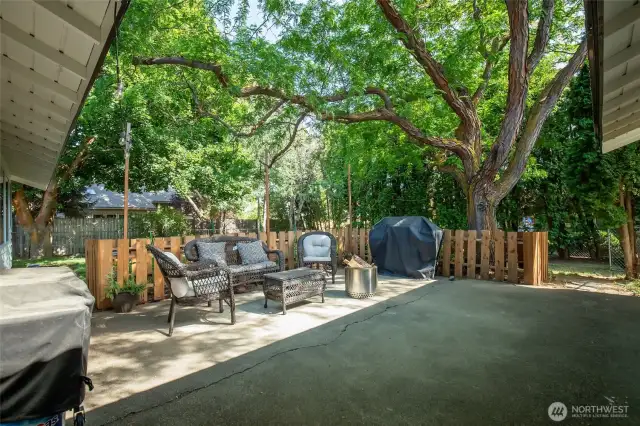 Rear patio/has hot tub electrical